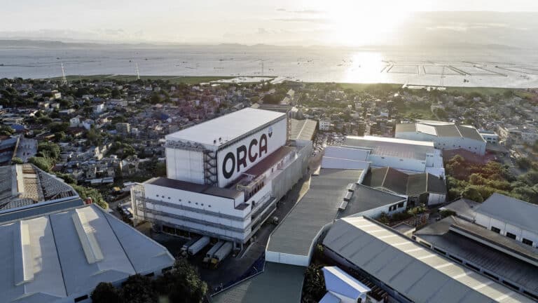 SSI SCHÄFER – Inbetriebnahme des ersten Tiefkühl-Automatiklagers von ORCA auf den Philippinen.