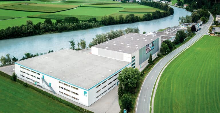 EGLO Leuchten GmbH setzt auf SAP® EWM by KNAPP
