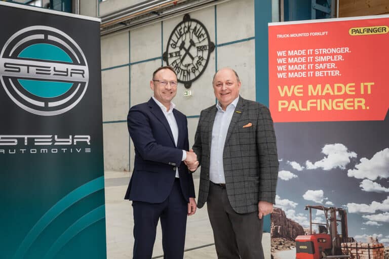 PALFINGER: Strategische Partnerschaft mit Steyr Automotive sichert Wachstumsziele